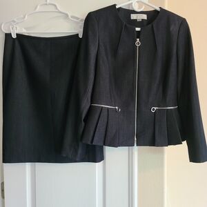Tahari skirt suit
